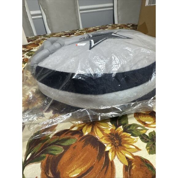 NFL Dallas Cowboys Gray/Silver Football Helmet Plush Pillow Throw 12” New/Sealed - Picture 4 of 6